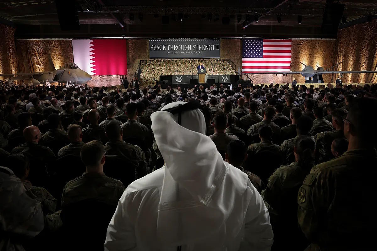 The President of the United States, Donald Trump, at the Al Udeid airbase with US and Qatari military personnel on May 15, 2025, in Doha, Qatar.