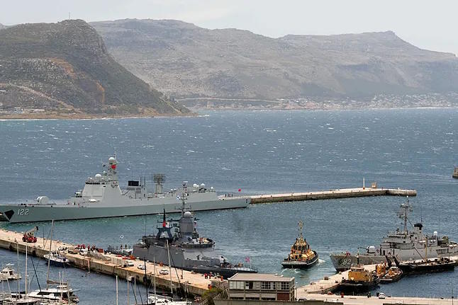 The Chinese destroyer Tangshan, the Russian corvette Stoikiy, and the Iranian corvette Naghdi in Cape Town.