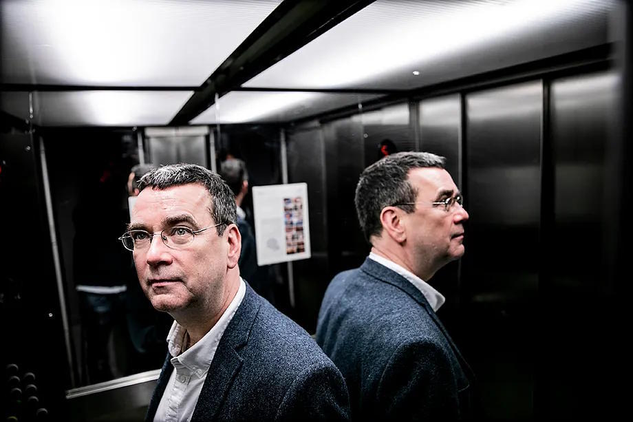 El escritor de novelas de esp�as Mick Herron, ganador del Premio Pepe Carvalho 2026.