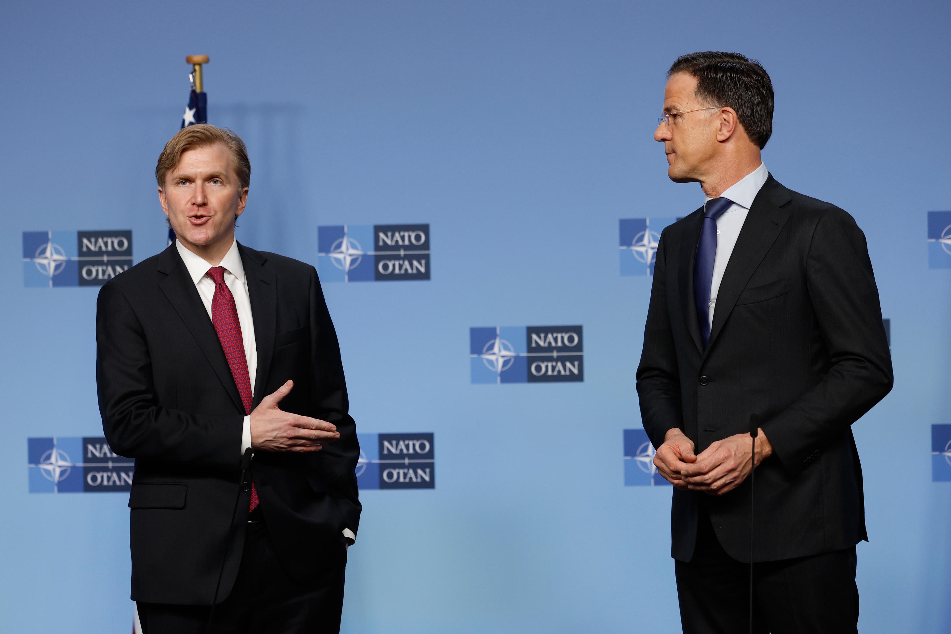 Mark Rutte and United States Undersecretary of Defense.