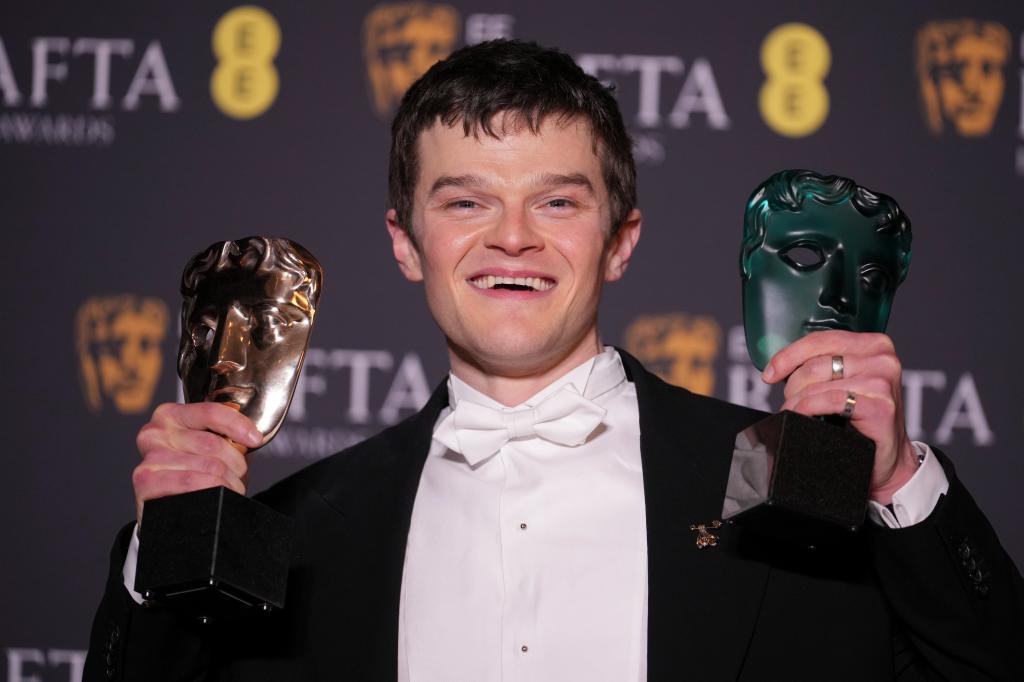 The British actor Robert Aramayo.