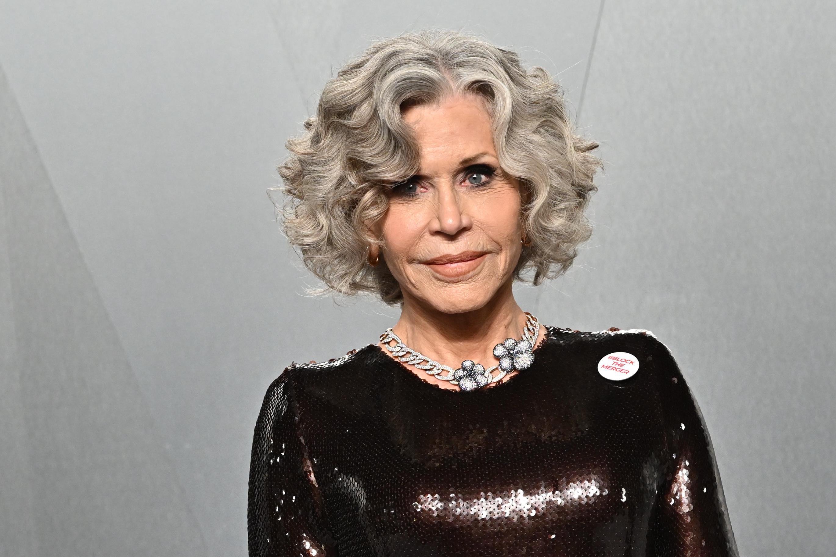 Jane Fonda arrives at the Vanity Fair Oscar Party.