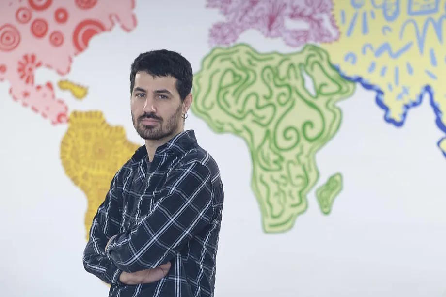 Ramtin Zigorat, photographed at the headquarters of the NGO Rescate, in Madrid.