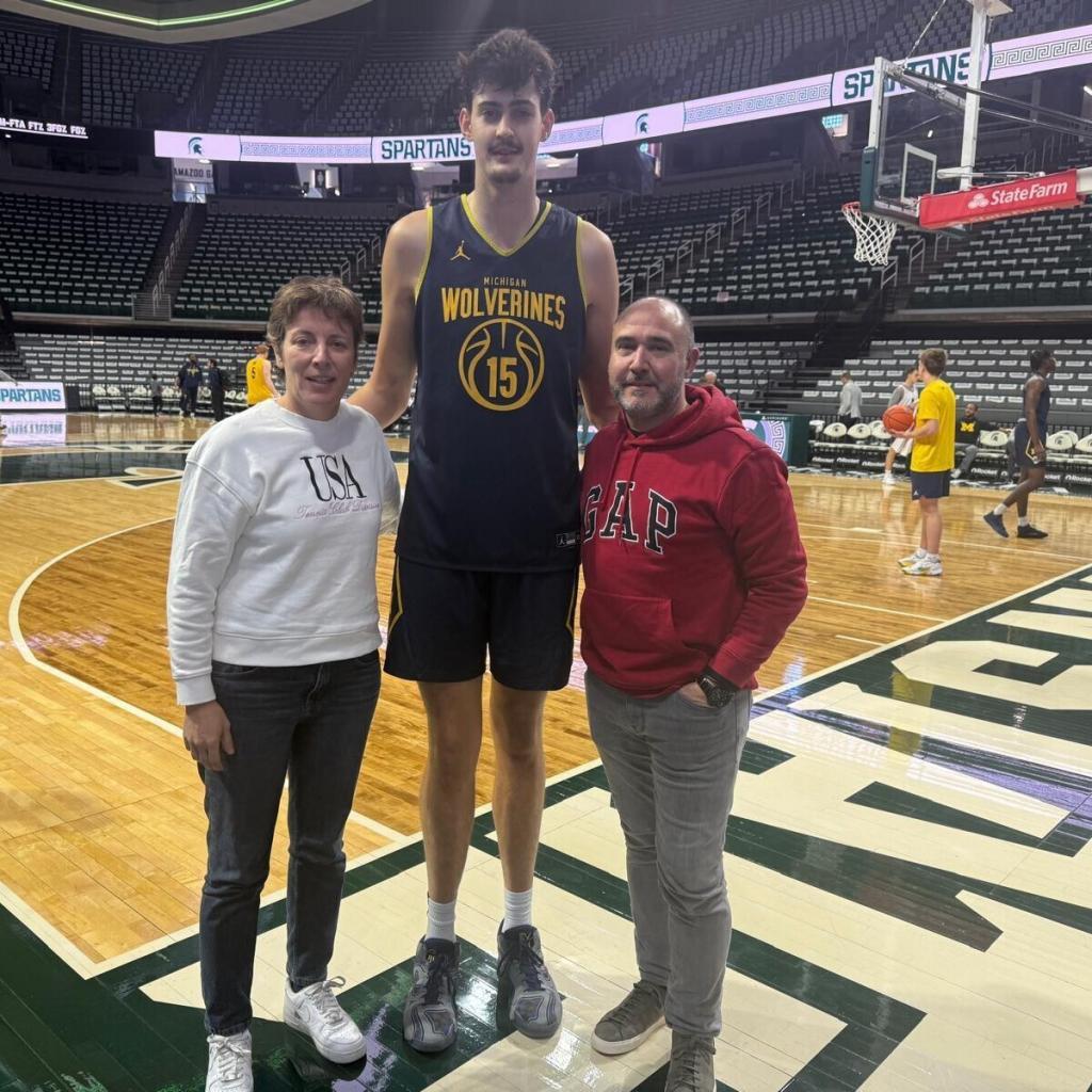 Aday Mara, the Spanish basketball giant.