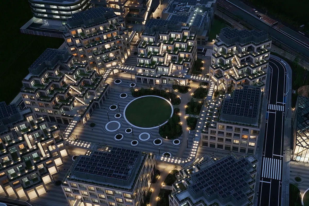 The residential area of Woven City has a large central courtyard and houses with one, two, and three bedrooms.
