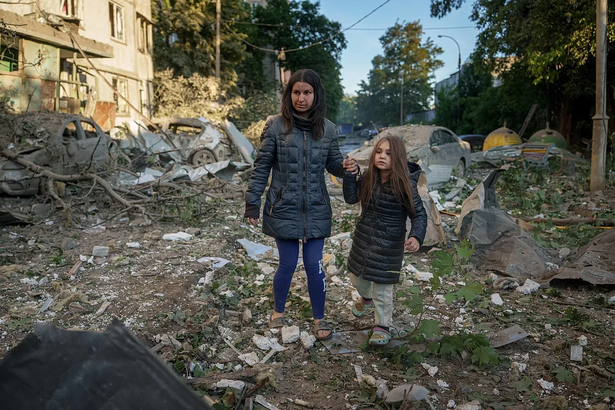 Olga Mudra and her daughter Natalia, residents of one of the neighborhoods attacked by Russia in Kiev.