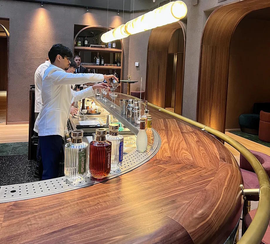 The new Dry Martini, Javier de las Muelas' cocktail bar, one of the attractions of the new Mercer Hotel Madrid, next to the Prado Museum.