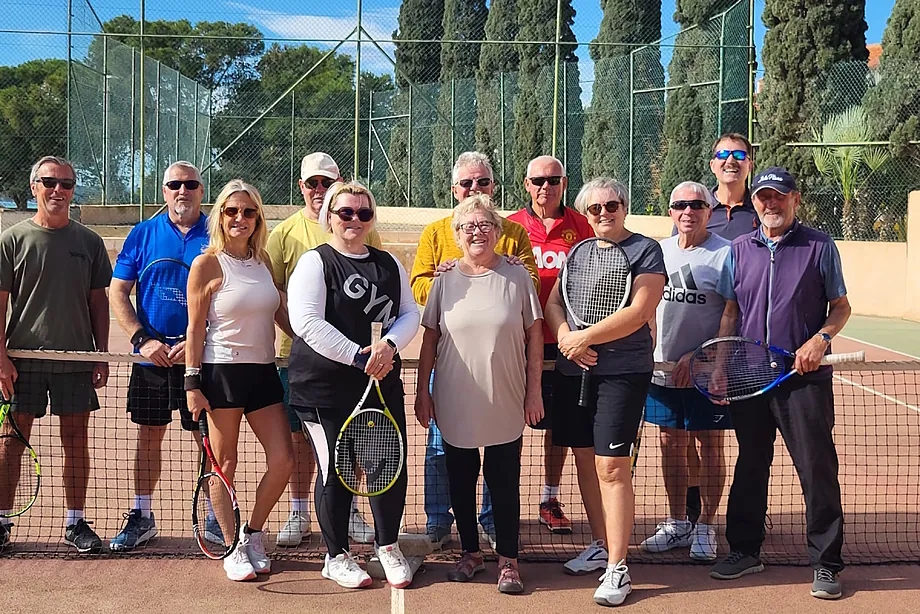 Jane Pennington-Fryer, along with other members of her tennis club, in Isla Plana (Murcia).E.M.