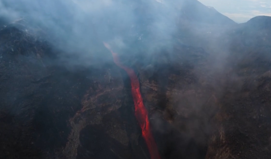 The spectacular eruption of Mount Etna has created an unusual sight on the island of Sicily
