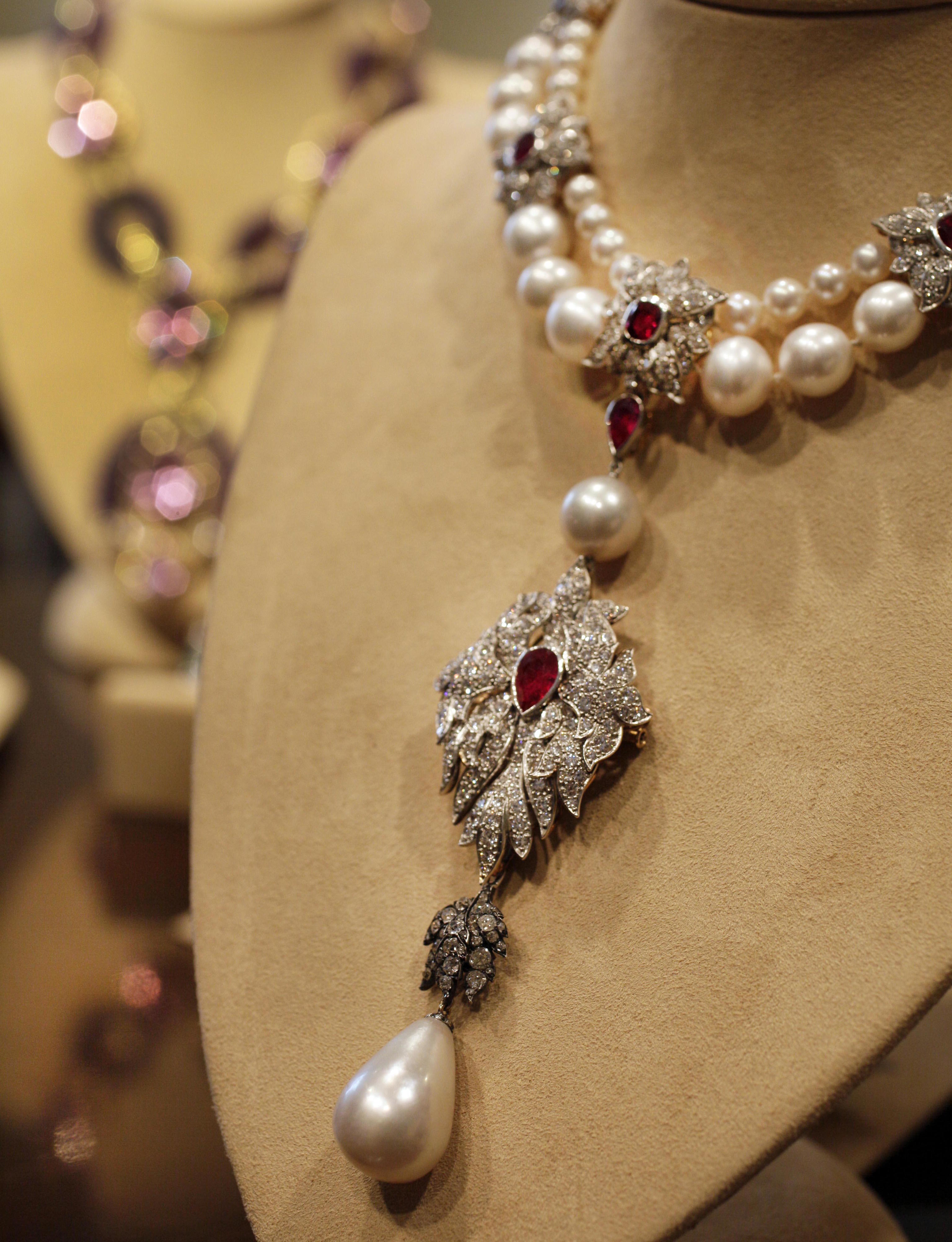 A piece of jewelry belonging to actress Elizabeth Taylor.