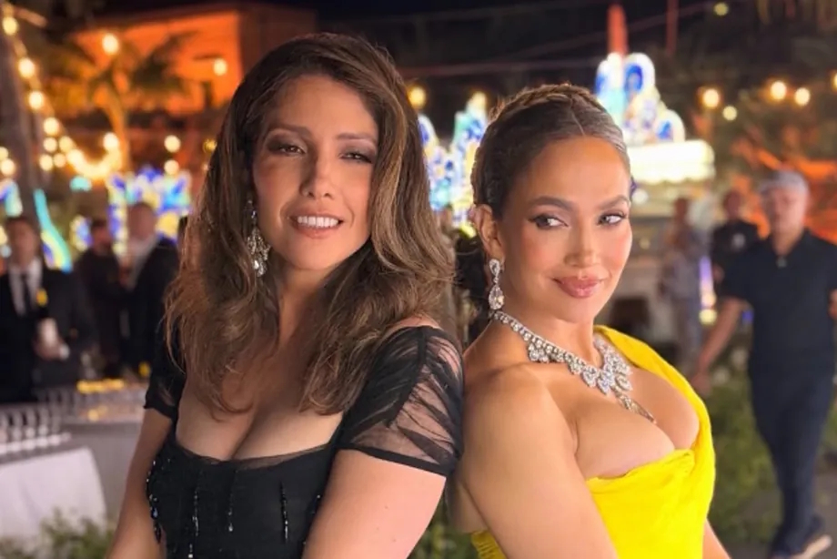 Lynda and Jennifer Lopez, in a recent photo shared on her Instagram.