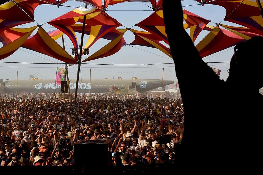 Record attendance of 60,000 people from over 90 nationalities.