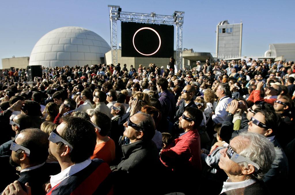 Annular Solar Eclipse in Madrid.