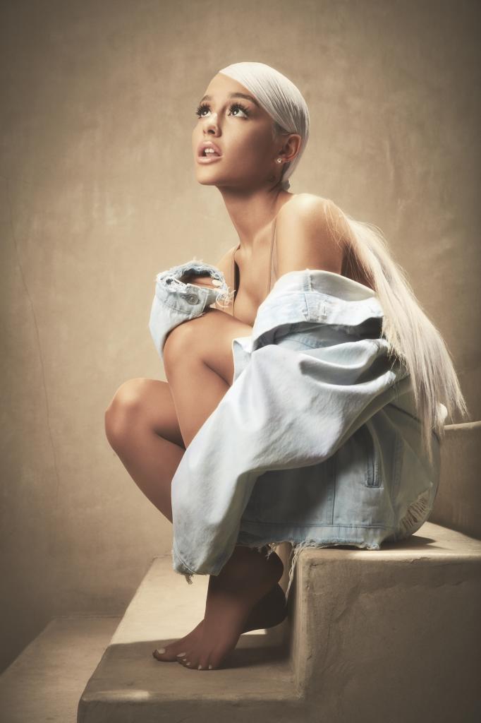 The singer Aiana Grande.