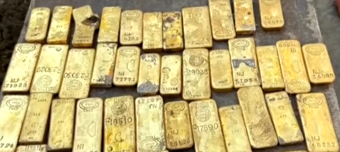 Construction workers find 9 million euros worth of gold bars and coins
