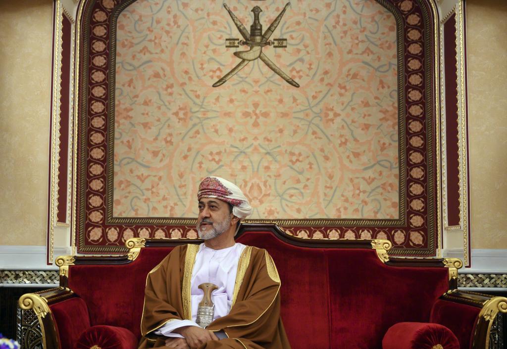 Oman's Sultan Haitham bin Tariq meets with US Secretary of State Mike Pompeo