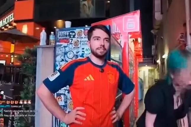 Alberto Alonso, known on social media as Aruberuto Makoto.