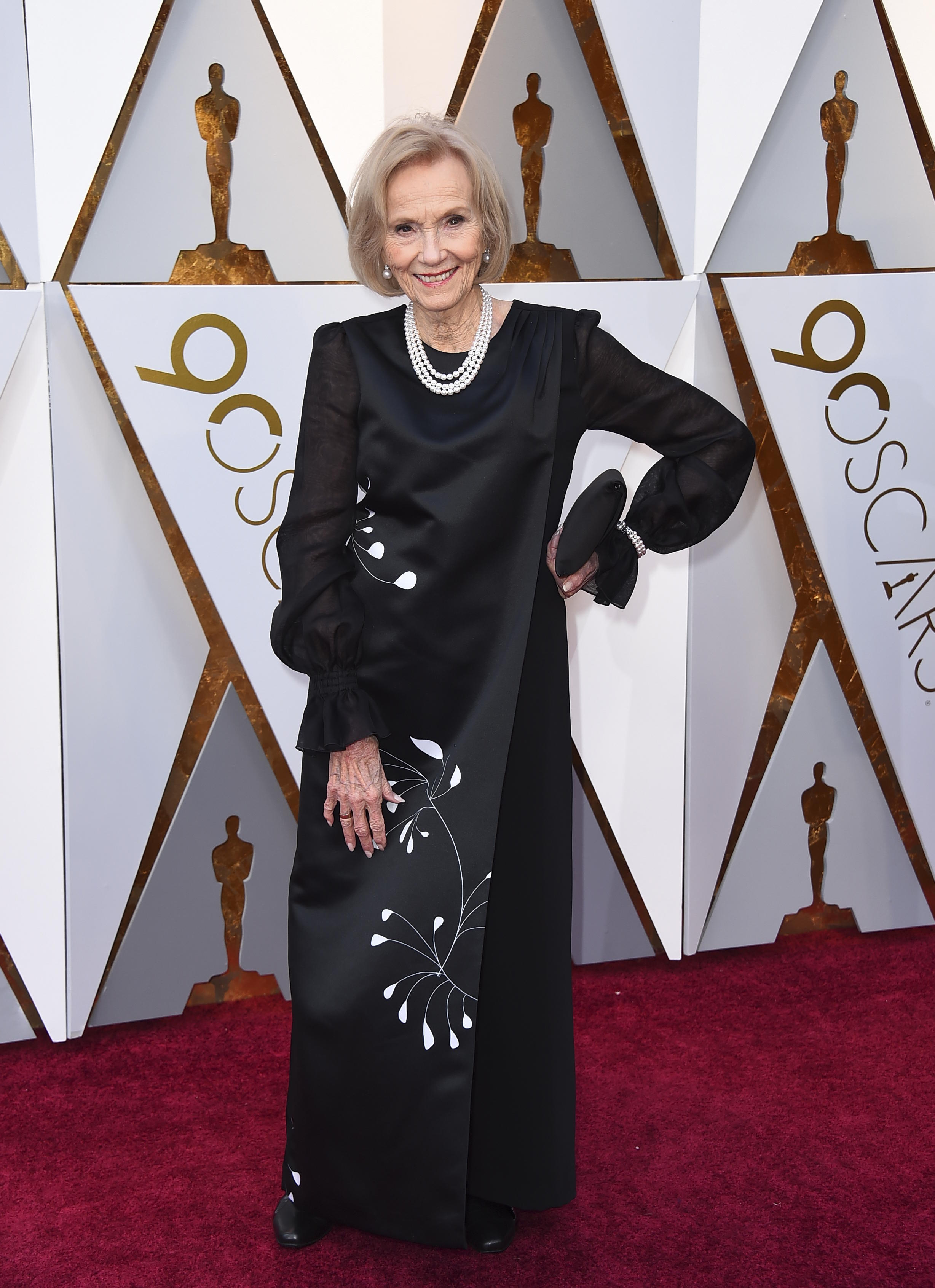 Eva Marie Saint arrives at the Oscars in 2018.